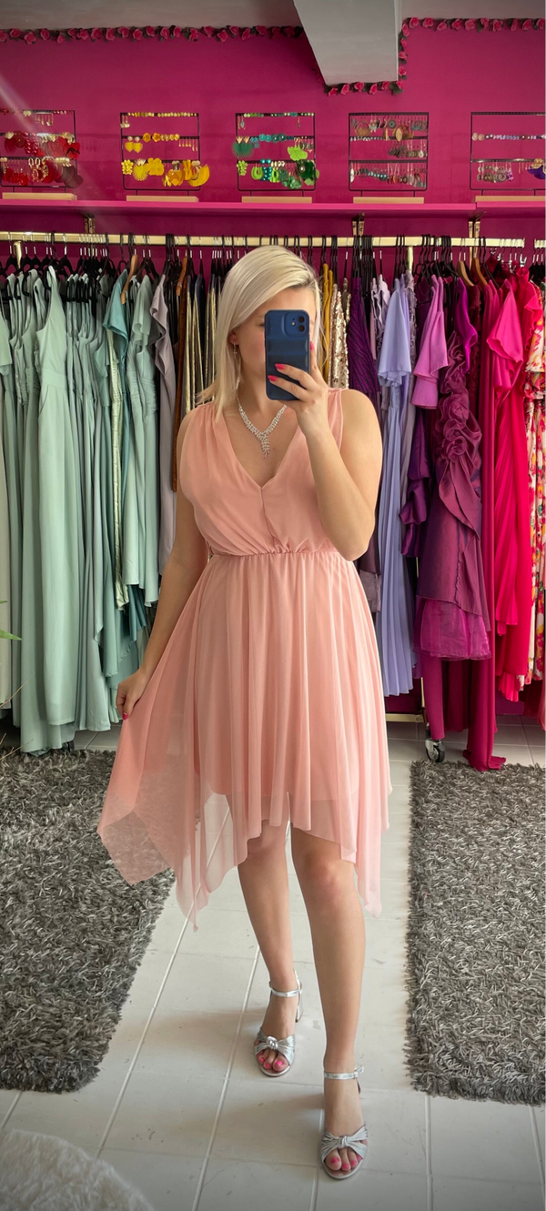Robe de cérémonie rose clair - élégance et raffinement