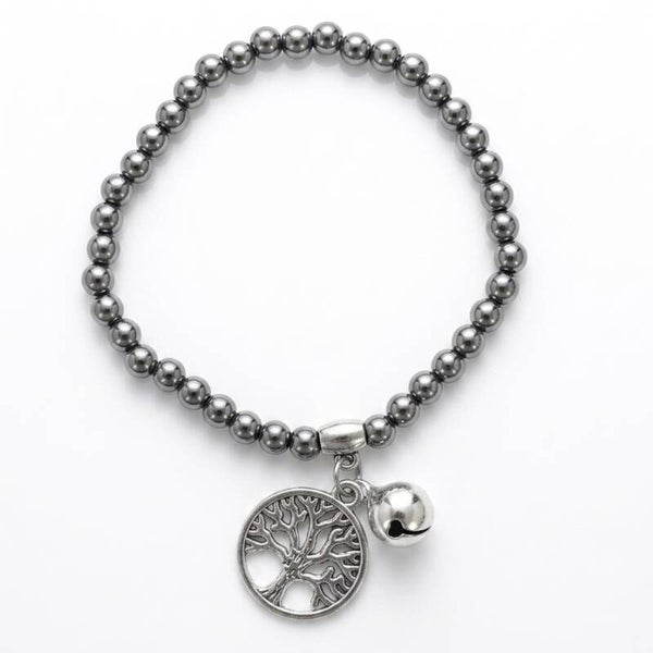Bracelet argenté avec breloque