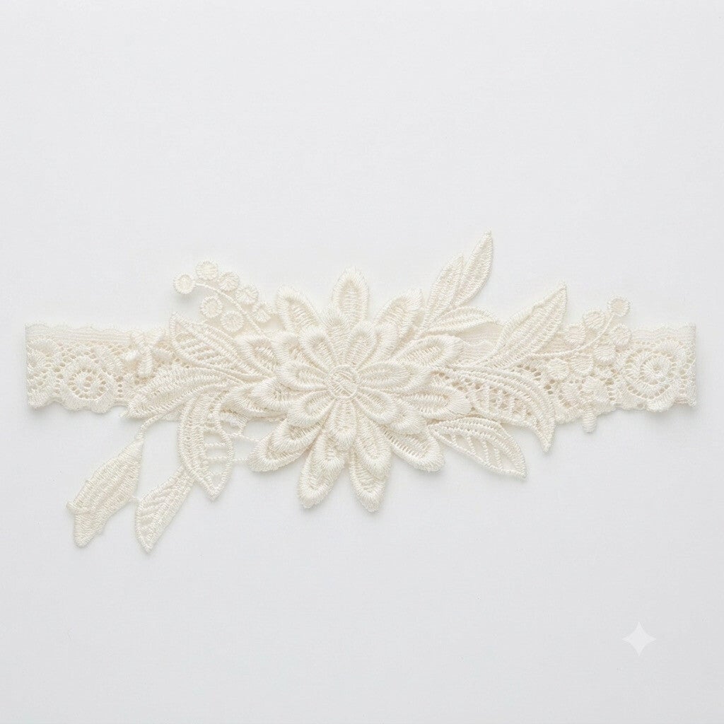 Jarretière Extensible en Dentelle Blanche – Accessoire Chic de Cérémonie