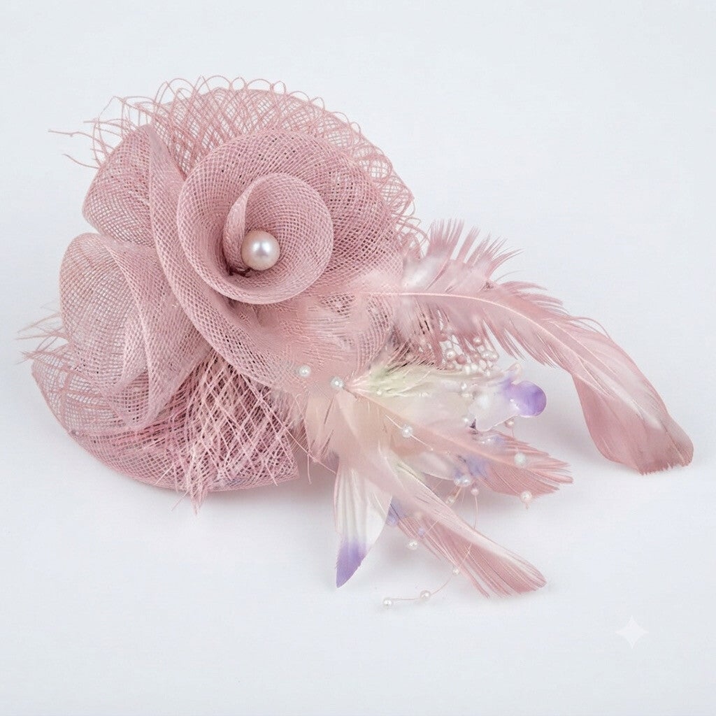 Fleur à pince pour cheveux et veste