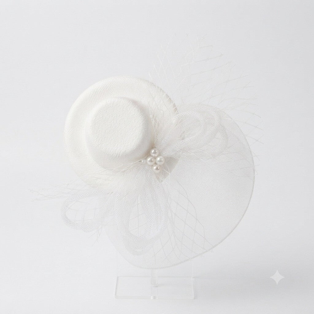 Chapeau à pince pour cheveux