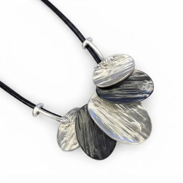 Collier Cérémonie – Strass & Perles
