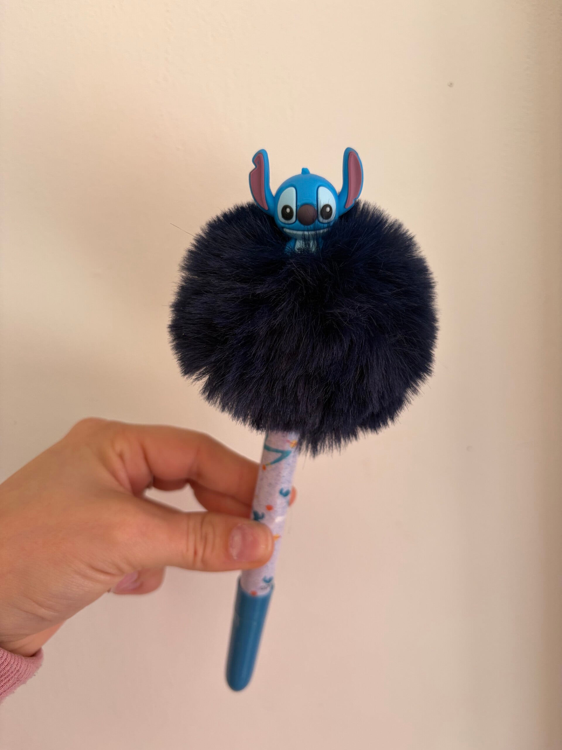 Stylo disney avec pompon