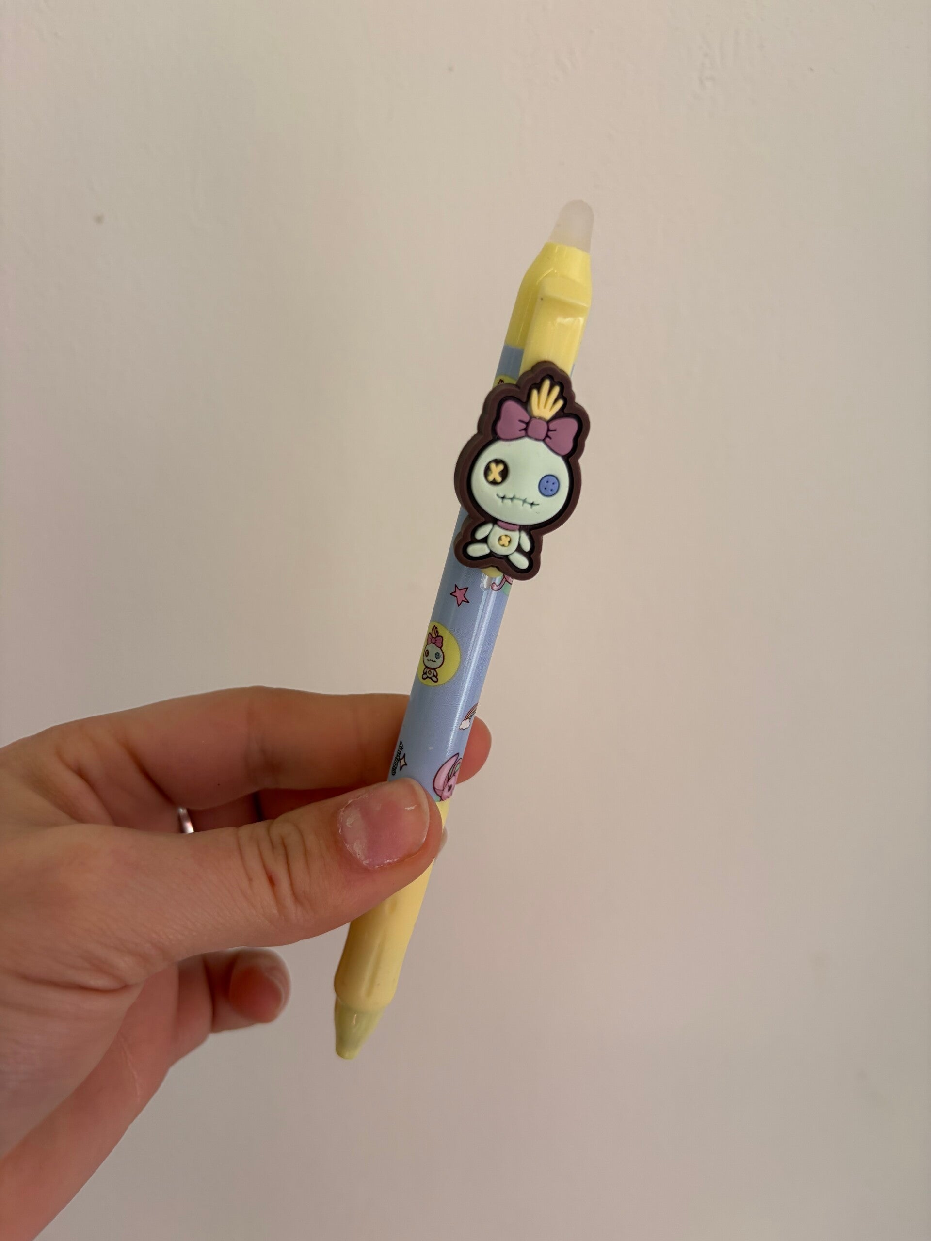 Stylo disney écriture bleu effaçable