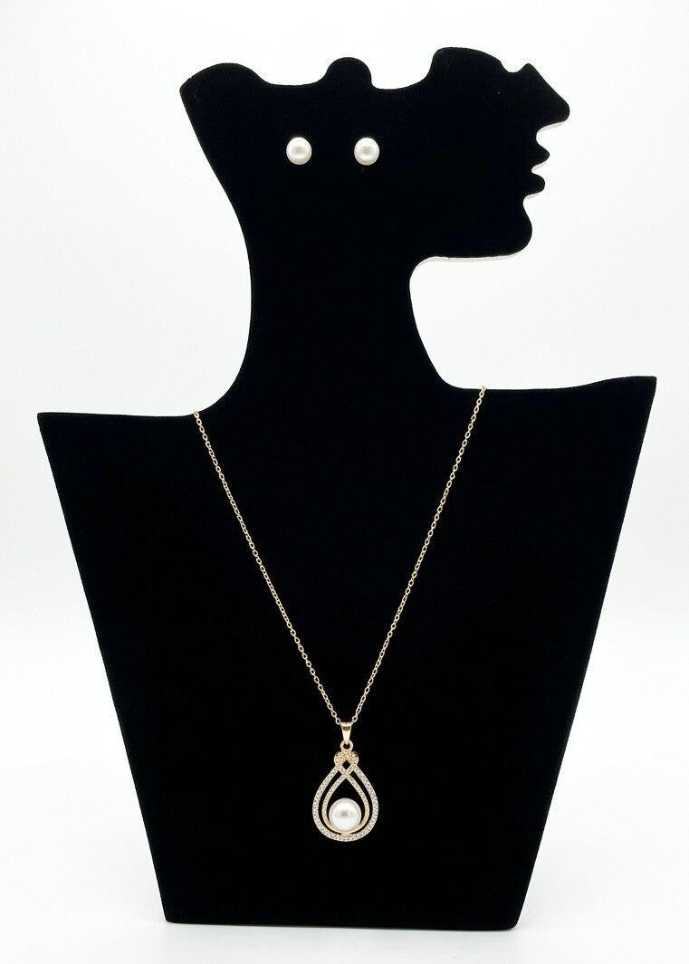 Parure élégante en acier inoxydable – Collier & boucles d’oreilles avec strass et motif