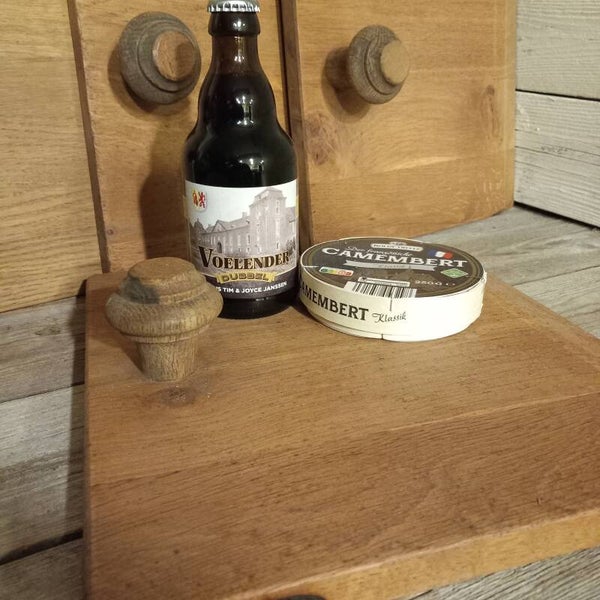 Made in Voerendaal: Eikenhouten hapjesplank.