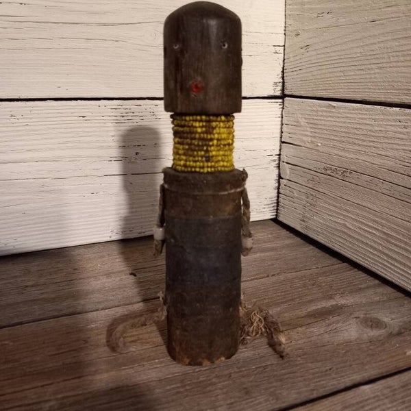 Afrikaanse houten vruchtbaarheidspop.