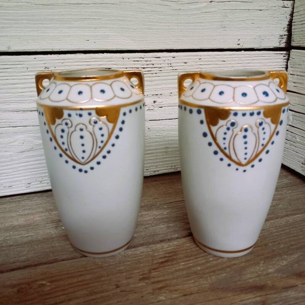 Set van 2 porseleinen vaasjes, Jugendstil.