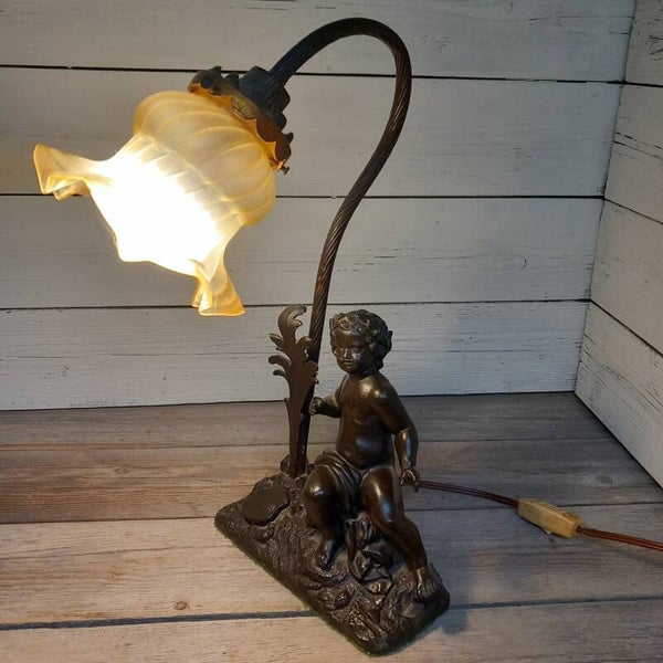 Antieke tafellamp / schemerlamp.