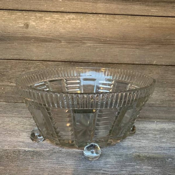 Glaswerk: Kristallen fruitmand.