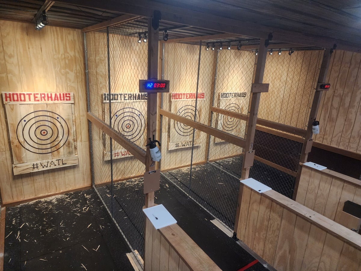 Axe Throwing | Hart's Hooterhaus