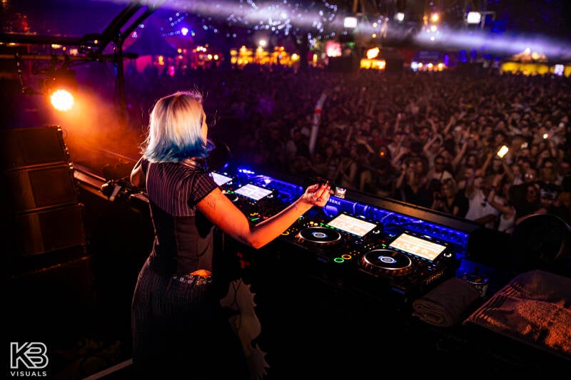 extrema-by-kbvisuals-110-standard.jpg