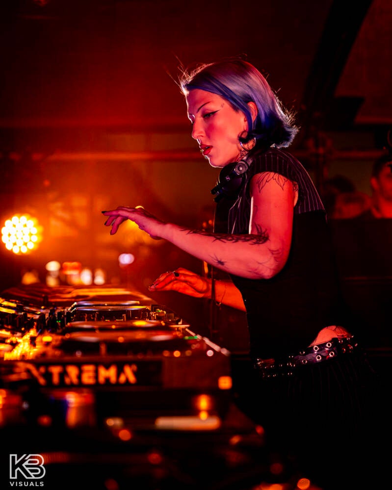 extrema-by-kbvisuals-111-standard.jpg