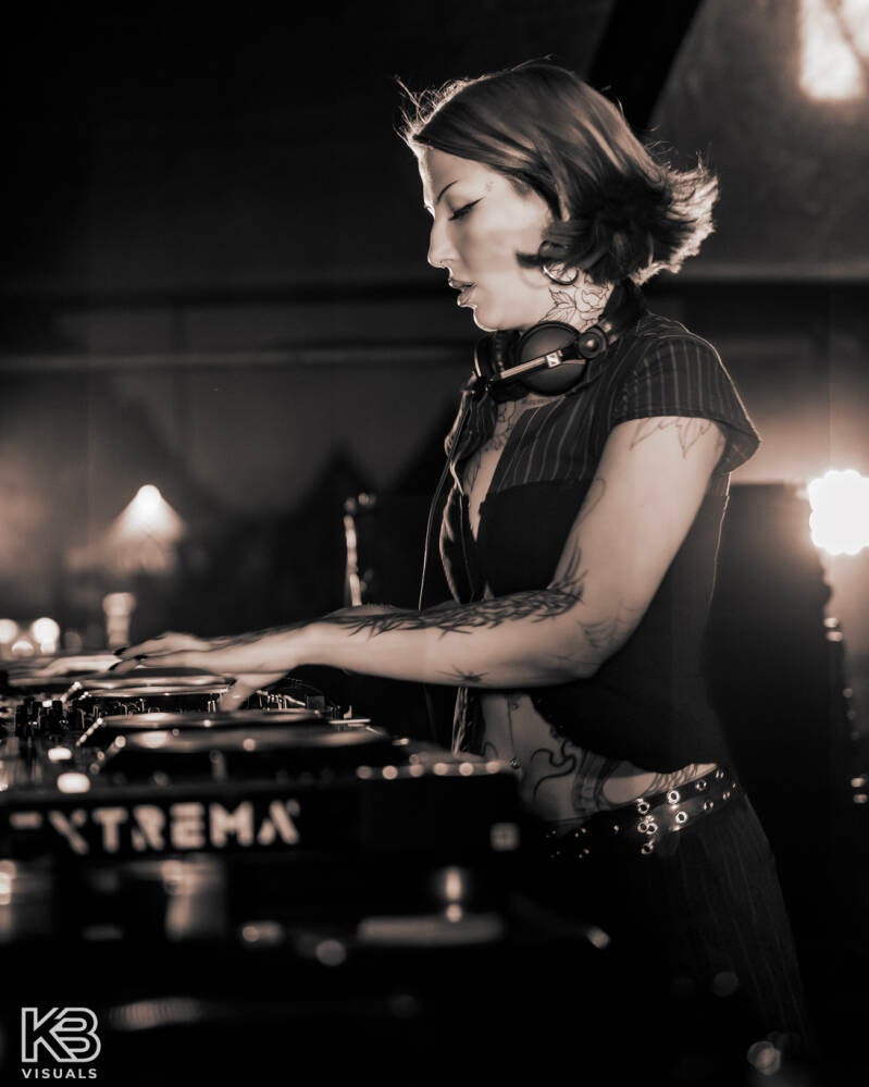 extrema-by-kbvisuals-112-standard.jpg
