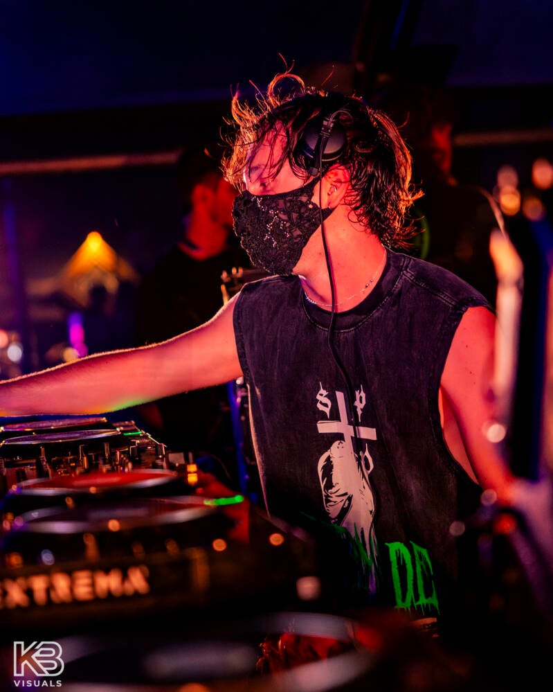extrema-by-kbvisuals-126-standard-k0nna1.jpg