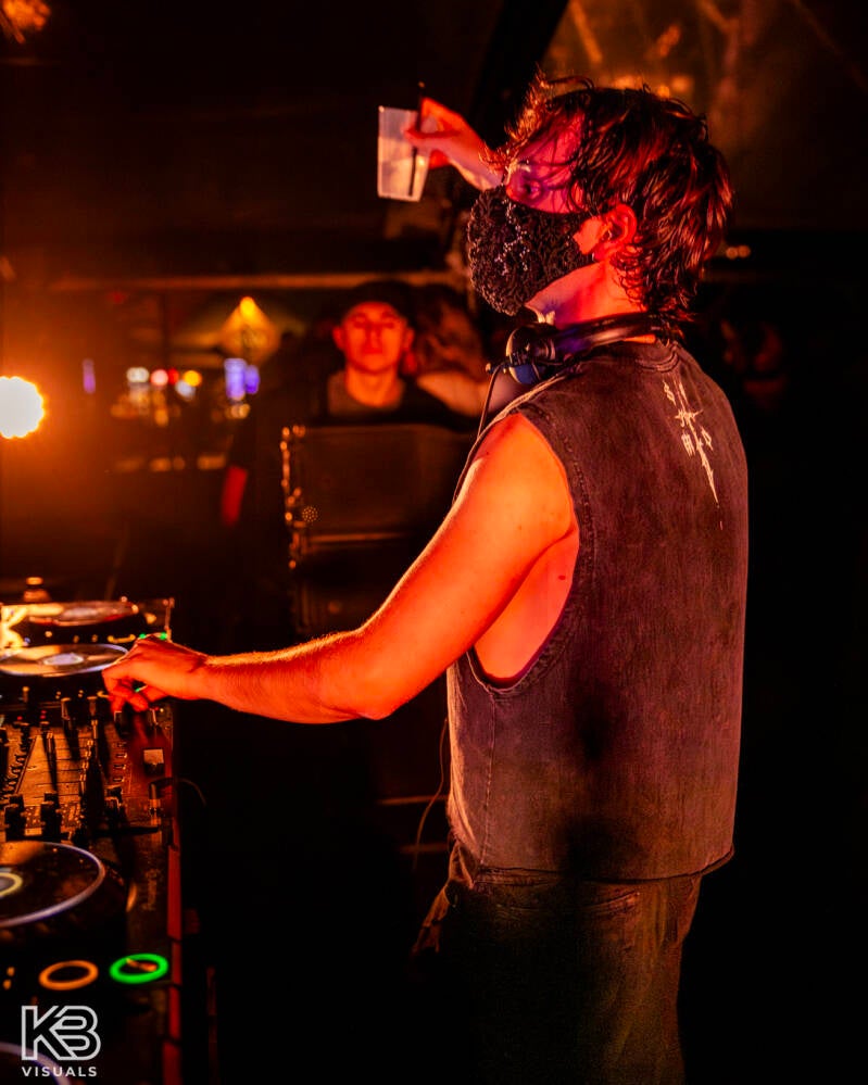 extrema-by-kbvisuals-127-standard.jpg