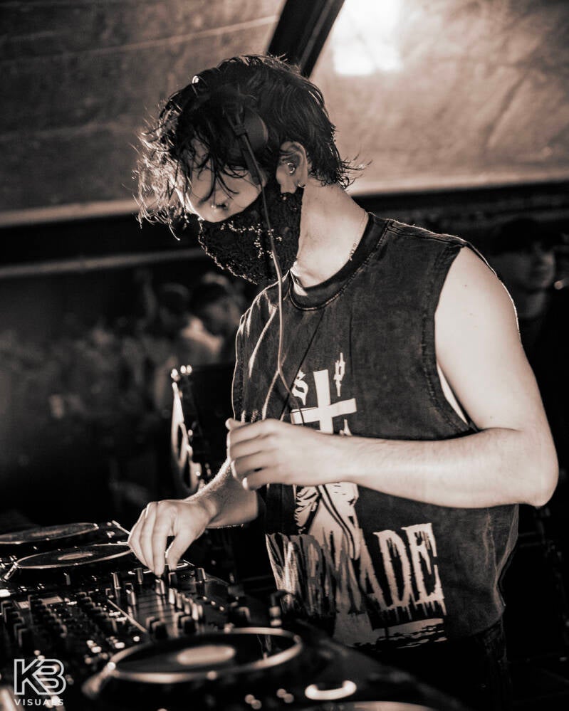 extrema-by-kbvisuals-128-standard.jpg