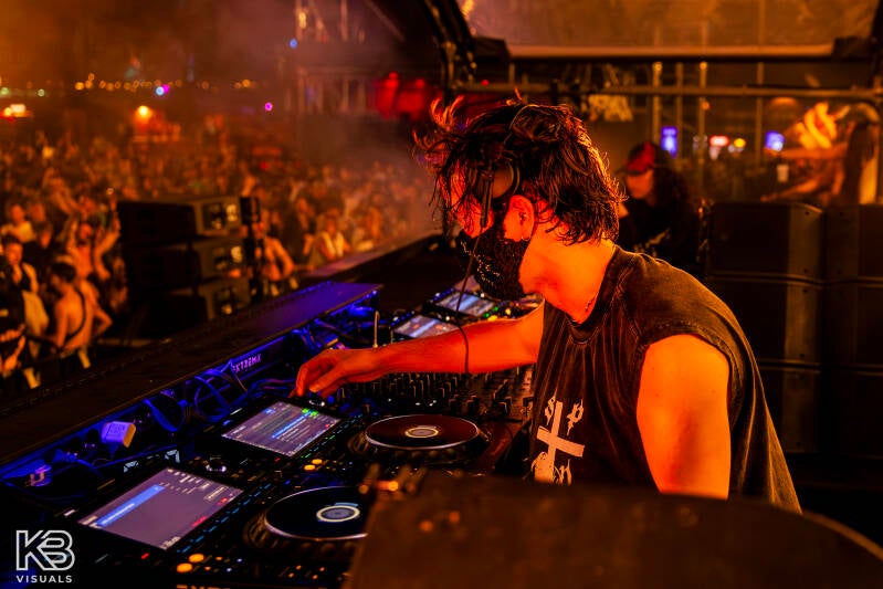 extrema-by-kbvisuals-131-standard.jpg
