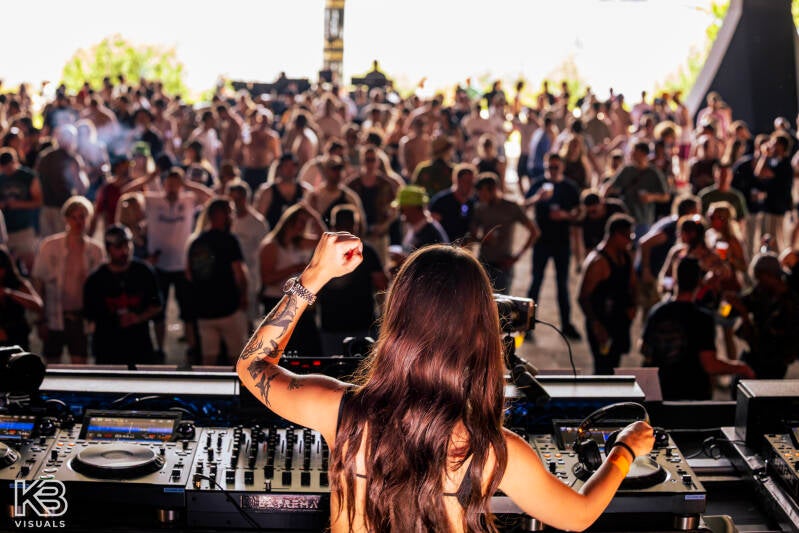 extrema-by-kbvisuals-201-standard.jpg