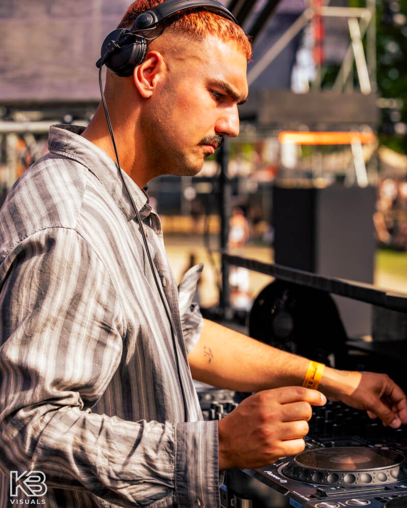 extrema-by-kbvisuals-210-standard.jpg