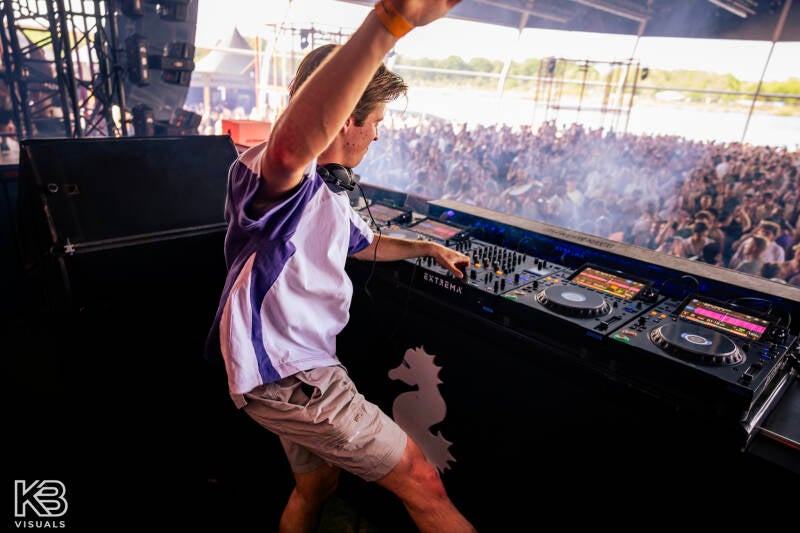extrema-by-kbvisuals-215-standard.jpg