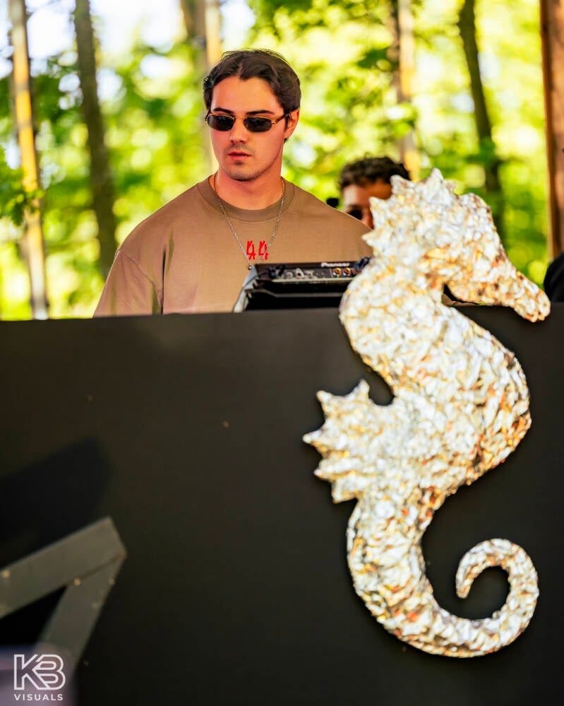 extrema-by-kbvisuals-24-standard.jpg