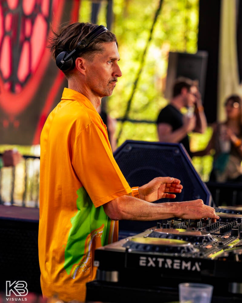 extrema-by-kbvisuals-243-standard.jpg