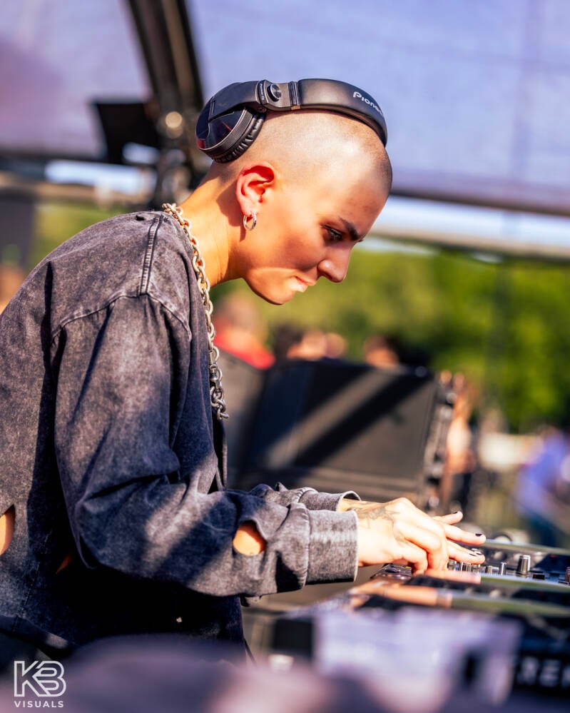 extrema-by-kbvisuals-25-standard.jpg