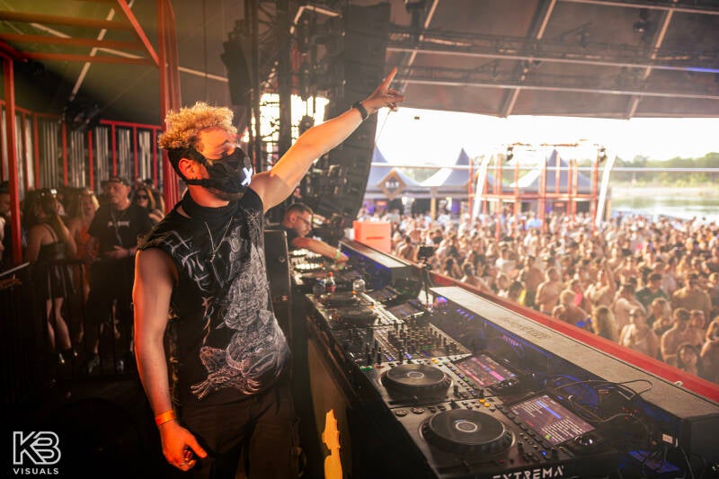extrema-by-kbvisuals-307-standard.jpg