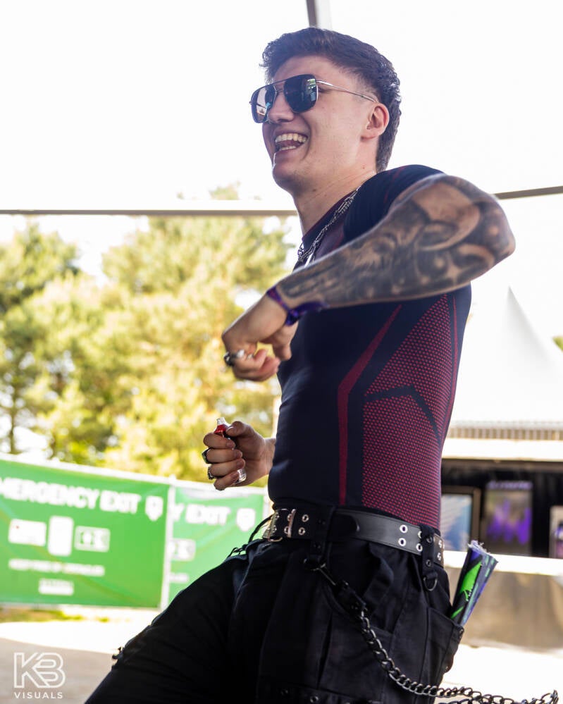 extrema-by-kbvisuals-369-standard.jpg