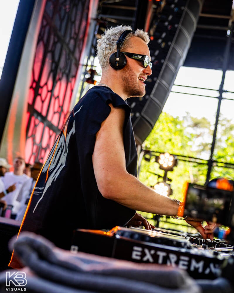 extrema-by-kbvisuals-401-standard.jpg