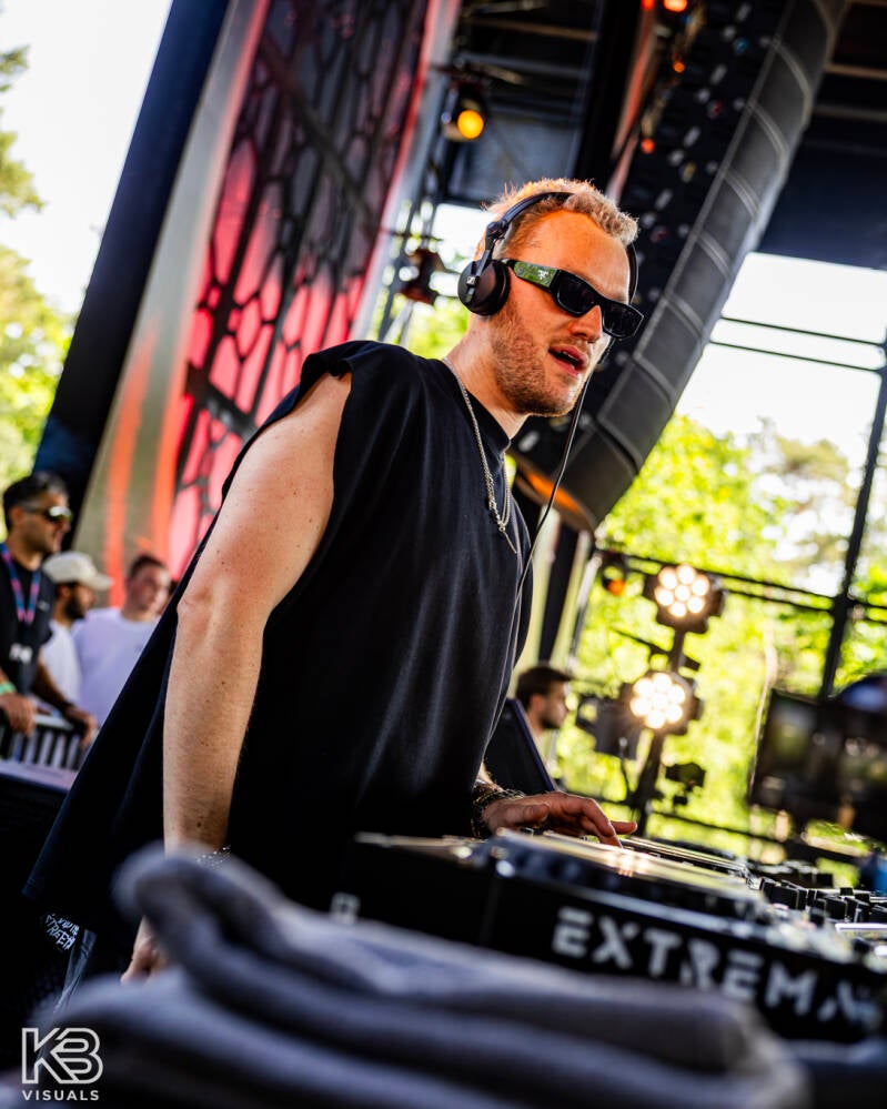 extrema-by-kbvisuals-402-standard.jpg