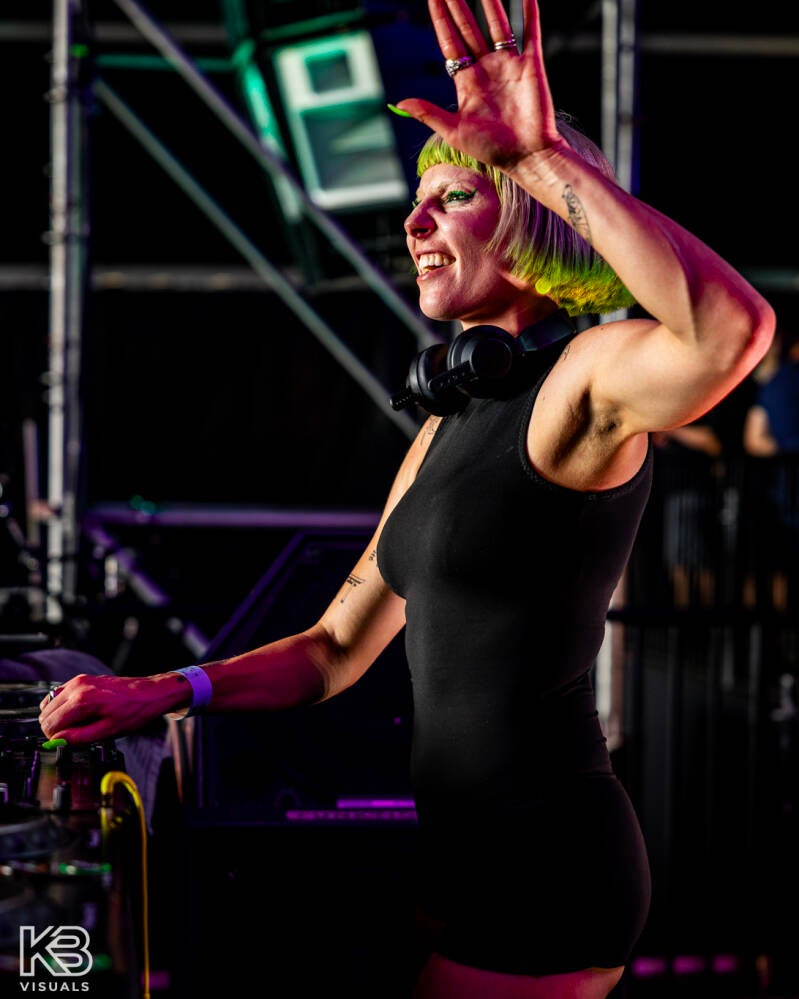 extrema-by-kbvisuals-406-standard.jpg