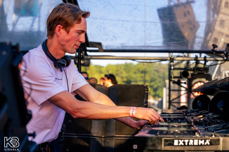 extrema-by-kbvisuals-71-standard.jpg