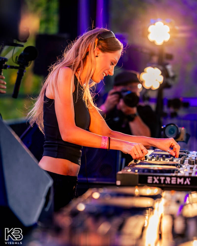 extrema-by-kbvisuals-98-standard.jpg