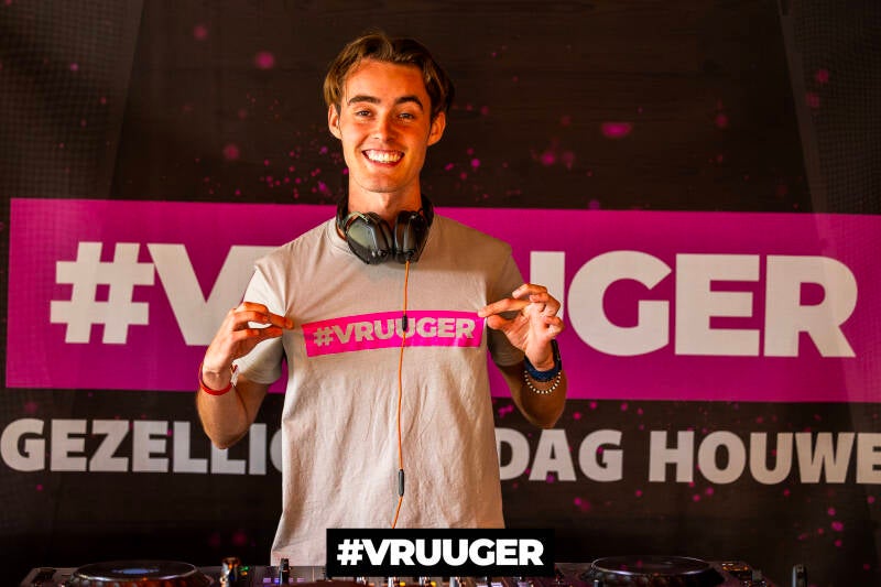 vruuger3aug-19-standard.jpg