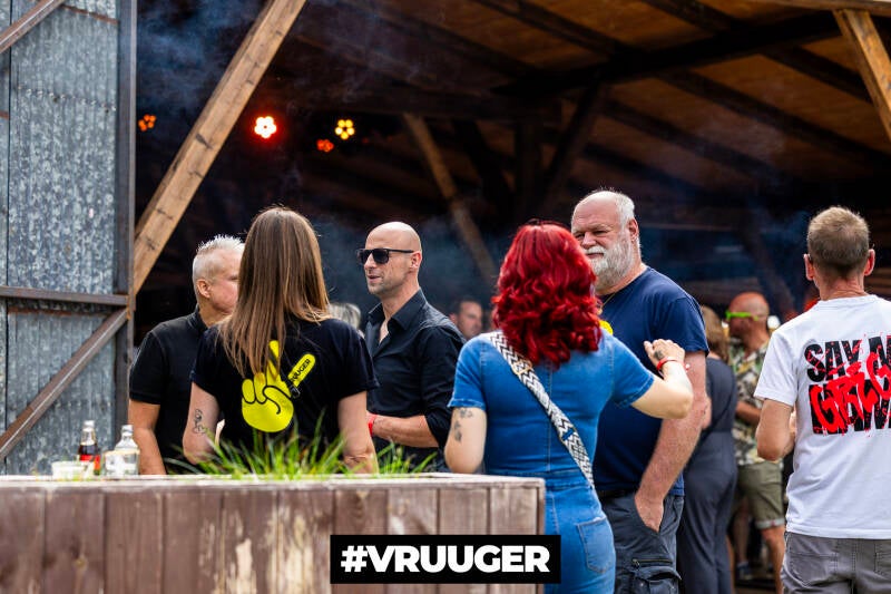 vruuger3aug-54-standard.jpg