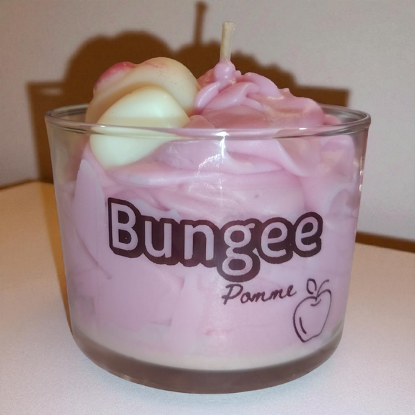 Bougie gourmande  'Bugee pomme' _Pomme d'amour