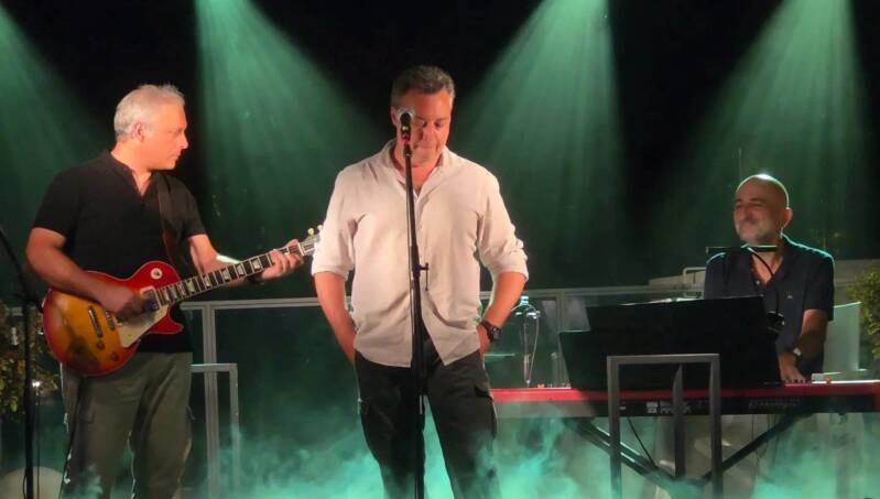 CONCERTO A LUGO IN ACUSTICO CON BEPPE GIOVANNELLA AL PIANO E FRANCO CUCCU ALLA CHITARRA
