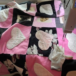 Finished quilting on sentimental keepsake quilt – Doreen’s Quilting Creations