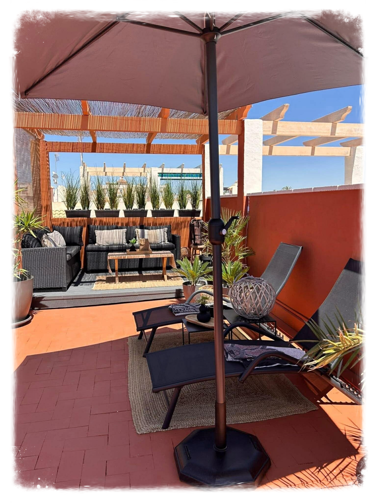 21039  CASA TARA (LA FLORIDA) - 2 CHAMBRES - 1 SDB - solarium aménagé (cuisine et lounge) - PISCINE COMMUNE