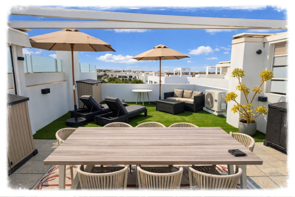 21037 VISTABELLA HOLIDAY -  VISTABELLA GOLF CAPRI VII - MAGNIFIQUEMENT DECORÉ - 2 CHAMBRES - 2 SDB - TERRASSE ET SOLARIUM AMÉNAGÉ - URBANISATION FERMEE AVEC PISCINE PETANQUE ET GOLF