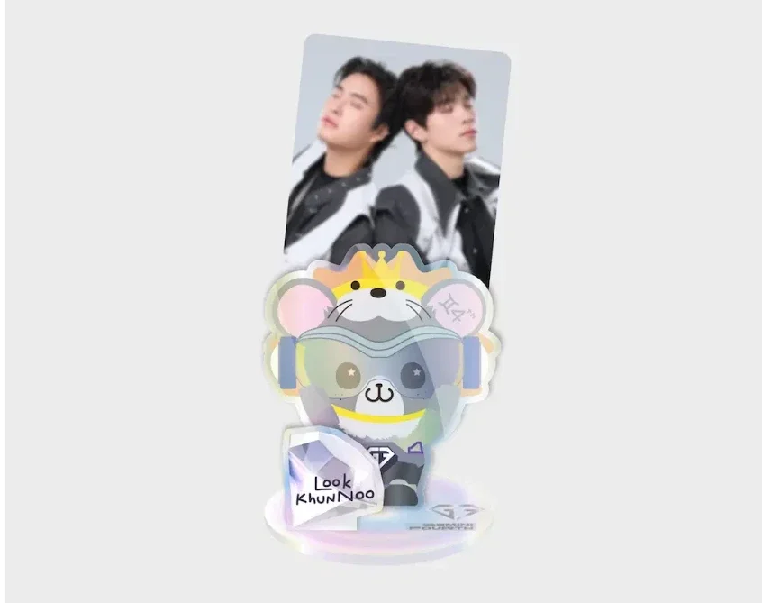 Look Khunnoo photocard clip