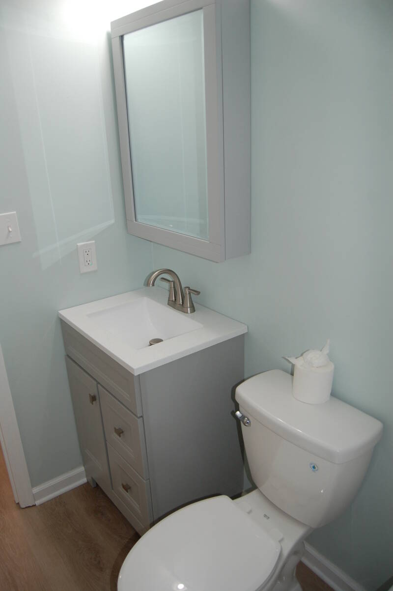 2nd bathroom