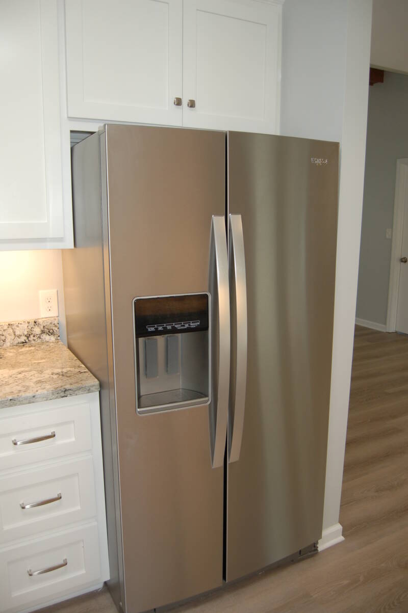 Kitchen refrigerator