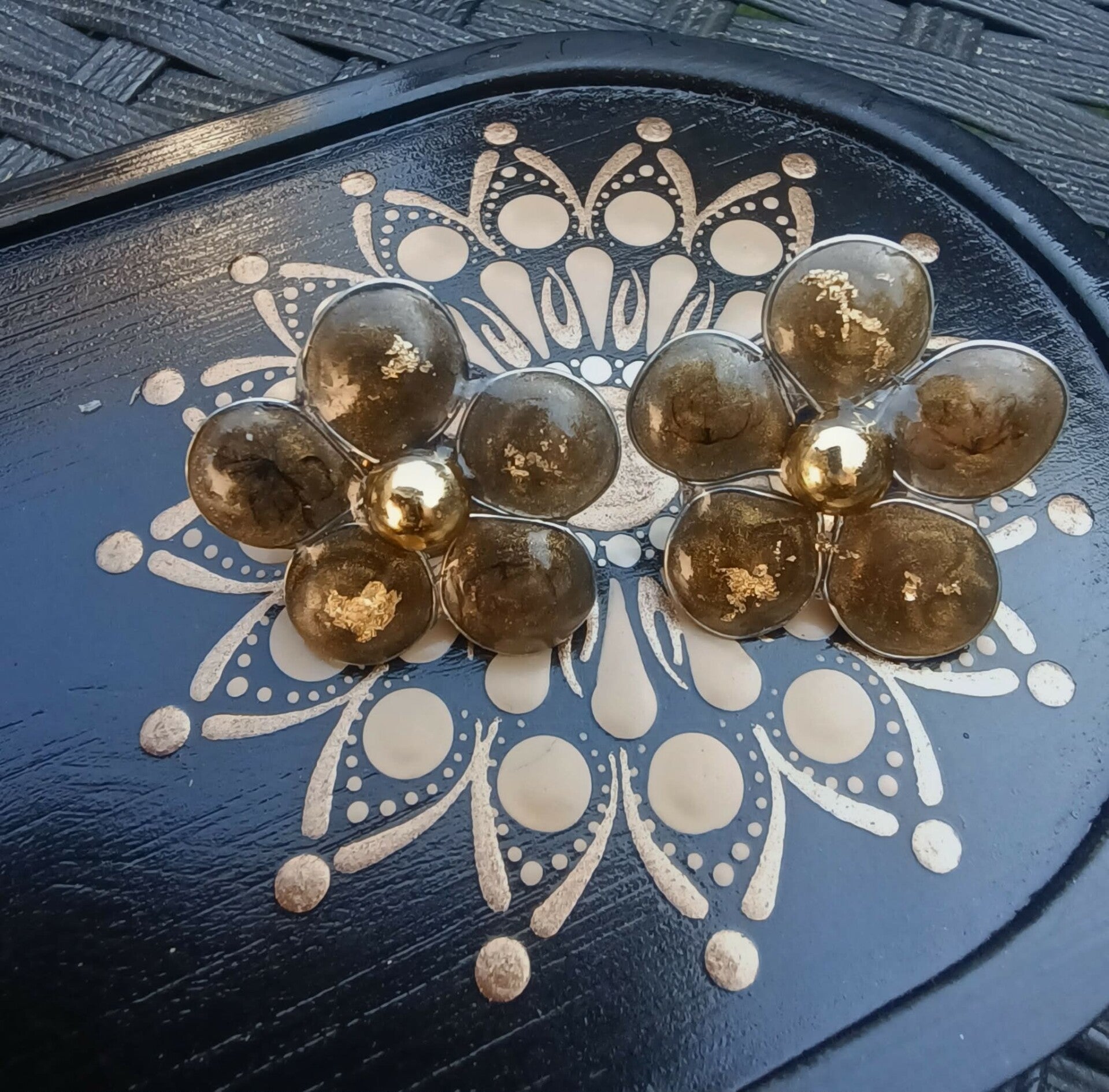 🌺Boucles d'oreilles Fleur en Résine - Corolle Ambrée.
