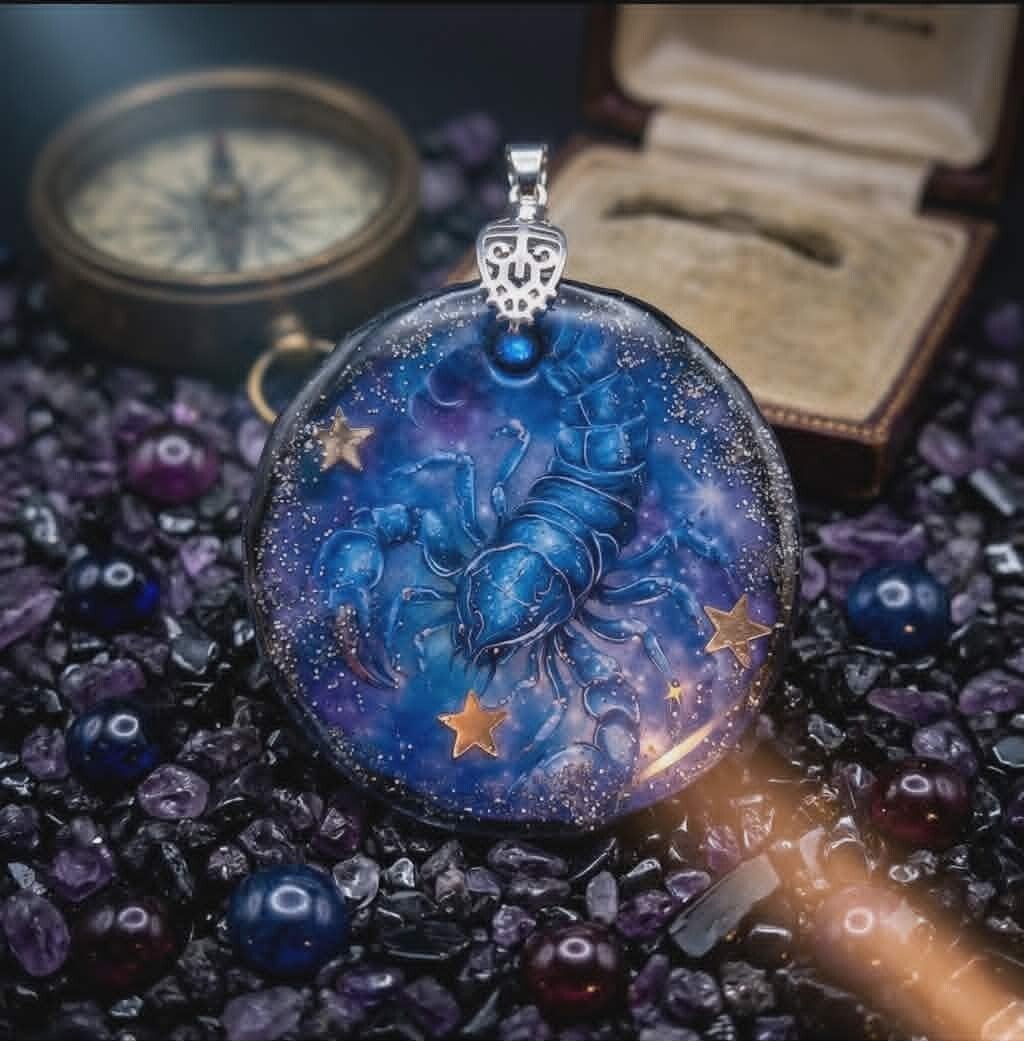 ✨ Médaillon signe astrologique - ♏ Scorpion Mystique.