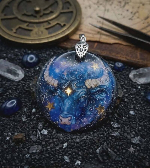 ✨ Médaillon signe astrologique - ♉ Taureau Enchanté.
