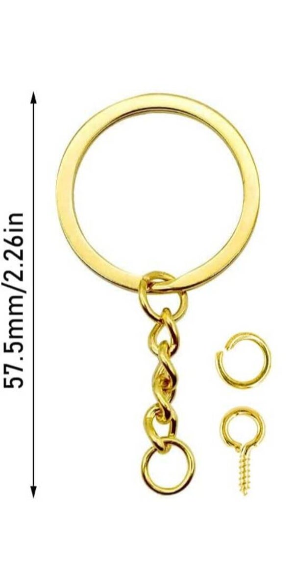 🔑 En porte-clé doré.