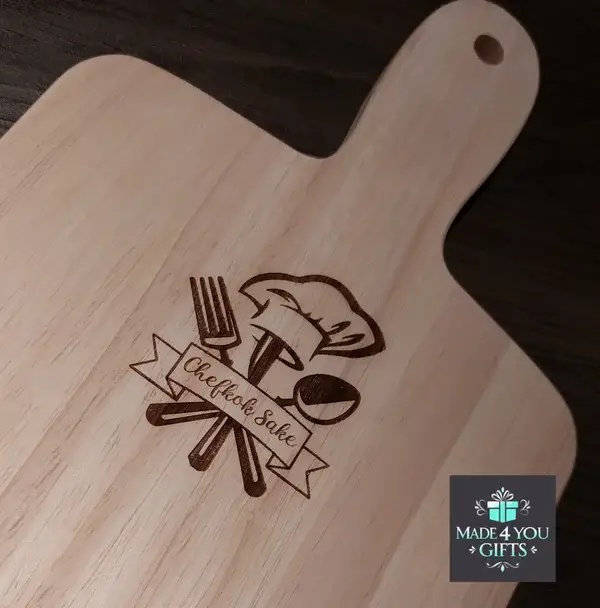 Rubber hout borrelplank met tekst gravure